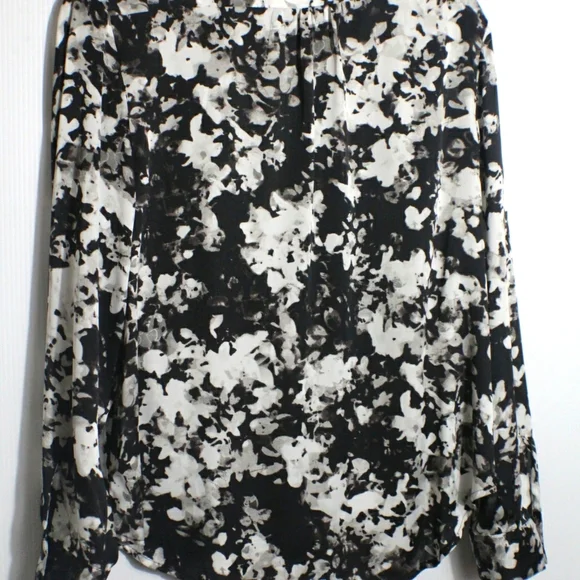 Apt. 9 ladies blouse size large black and white - Picture 2 of 6